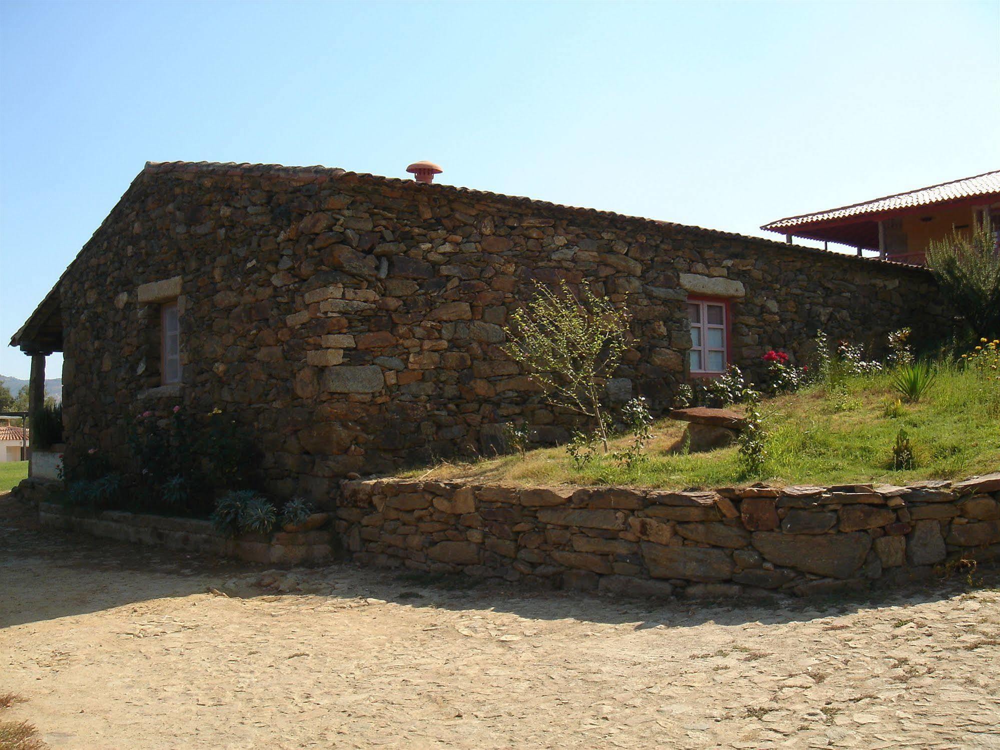 Quinta Do Barracao Da Vilarica Lodões Exterior foto